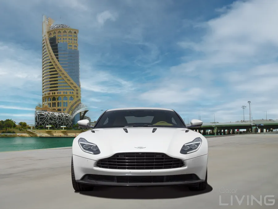Aston Martin DB11